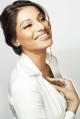 smiling_bipasha_basu_1